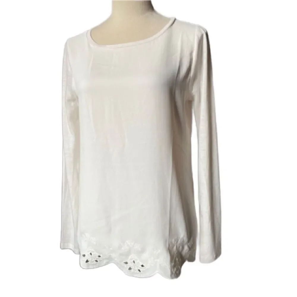 LOFT Off-White Long Sleeve Blouse w/Embroidered Scalloped Bottom (XS)